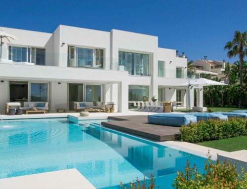 Villa – Golden Mile – Marbella – Ref: 7772