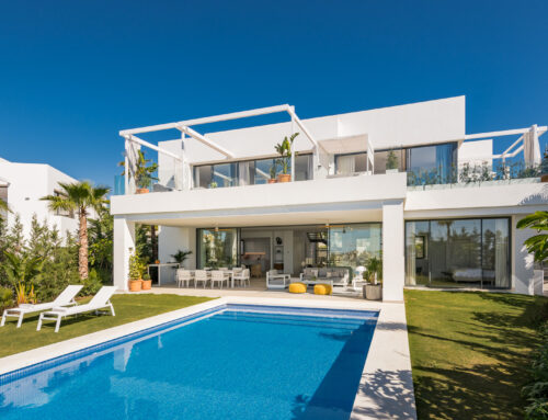 Villa – Marbella East – Ref: CO7909