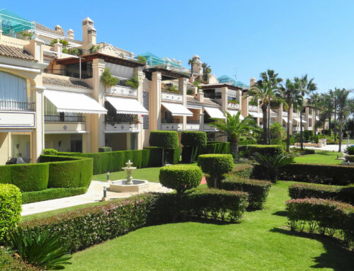 Apartment – Golden Mile – Marbella – Ref: 8025