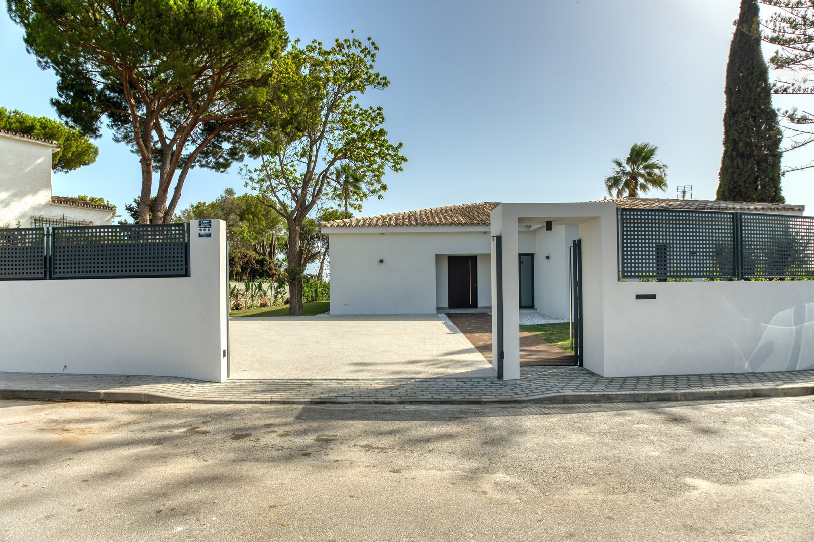 modern villa for sale marbella