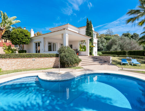 Villa – Marbella East – Ref: 8214