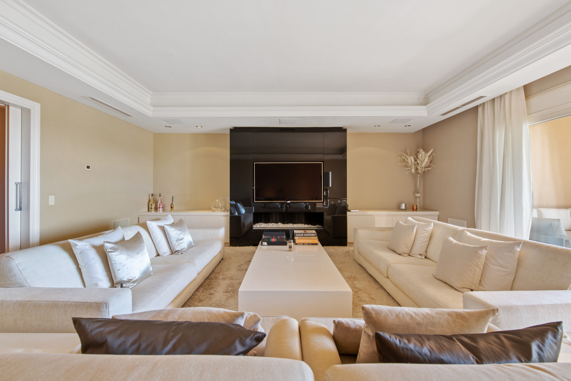 luxury apartment for sale golden mile marbella