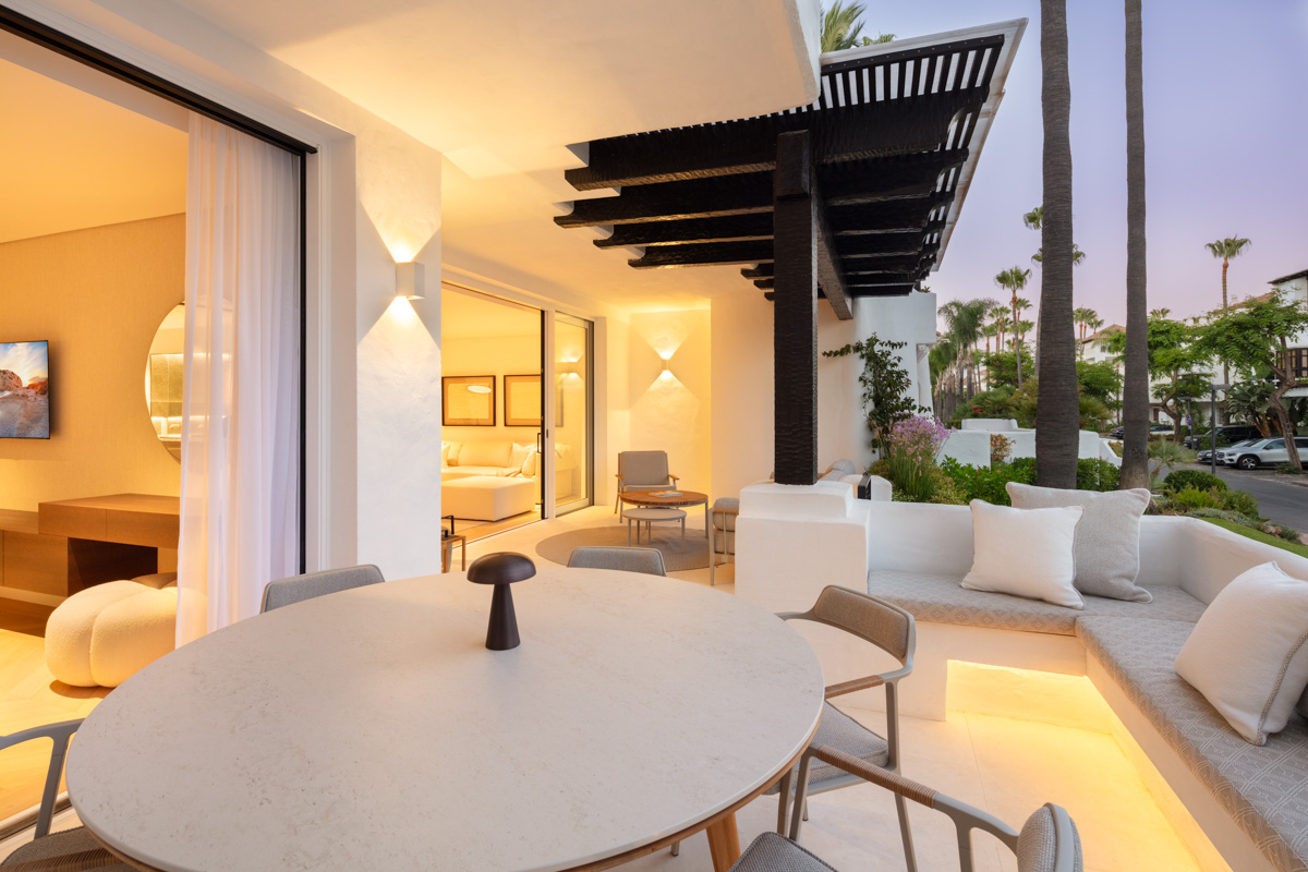 luxury apartment for sale marbella puente romano