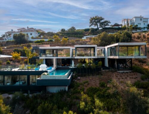 Villa – Marbella Club Golf – Benahavis – Ref: 8294