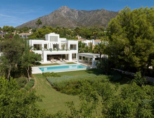 Villa – Golden Mile – Marbella – Ref: 8298