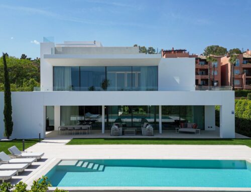 Villa – Golden Mile – Marbella – Ref: 8548