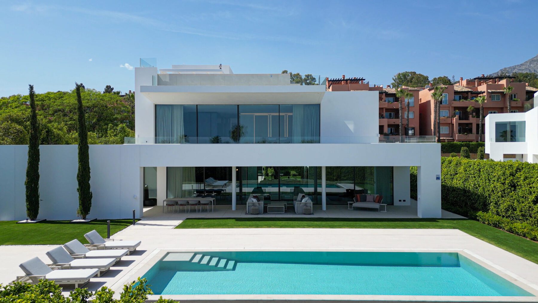 luxury beach villa for sale marbella golden mile