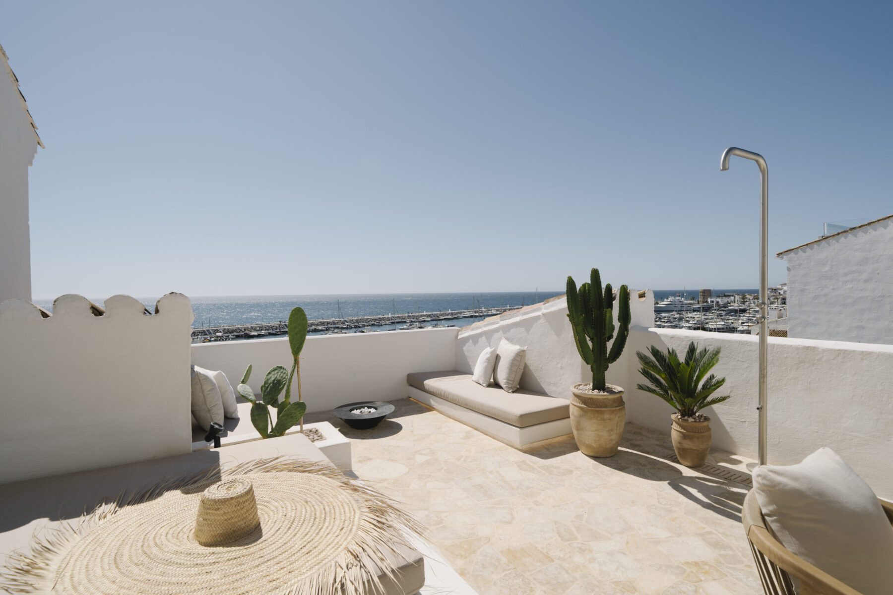 marbella puerto banus apartment for sale