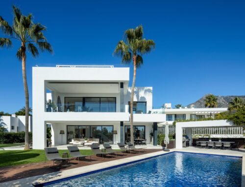 Villa – Golden Mile – Marbella – Ref: 8600