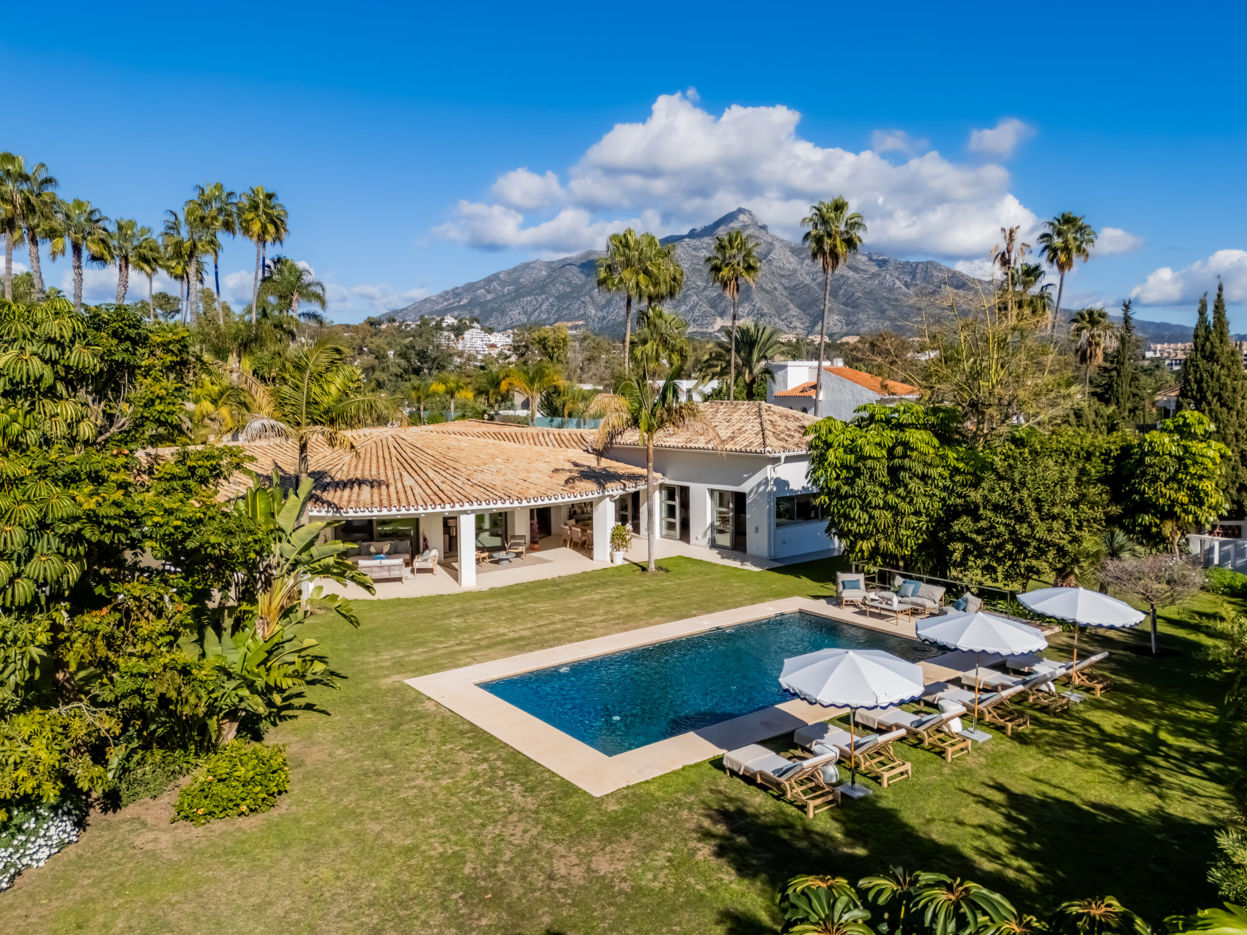 luxury villa for sale marbella