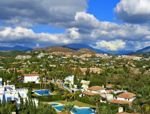 What’s the Difference Between a Luxury Villa and a Standard Villa in Marbella?